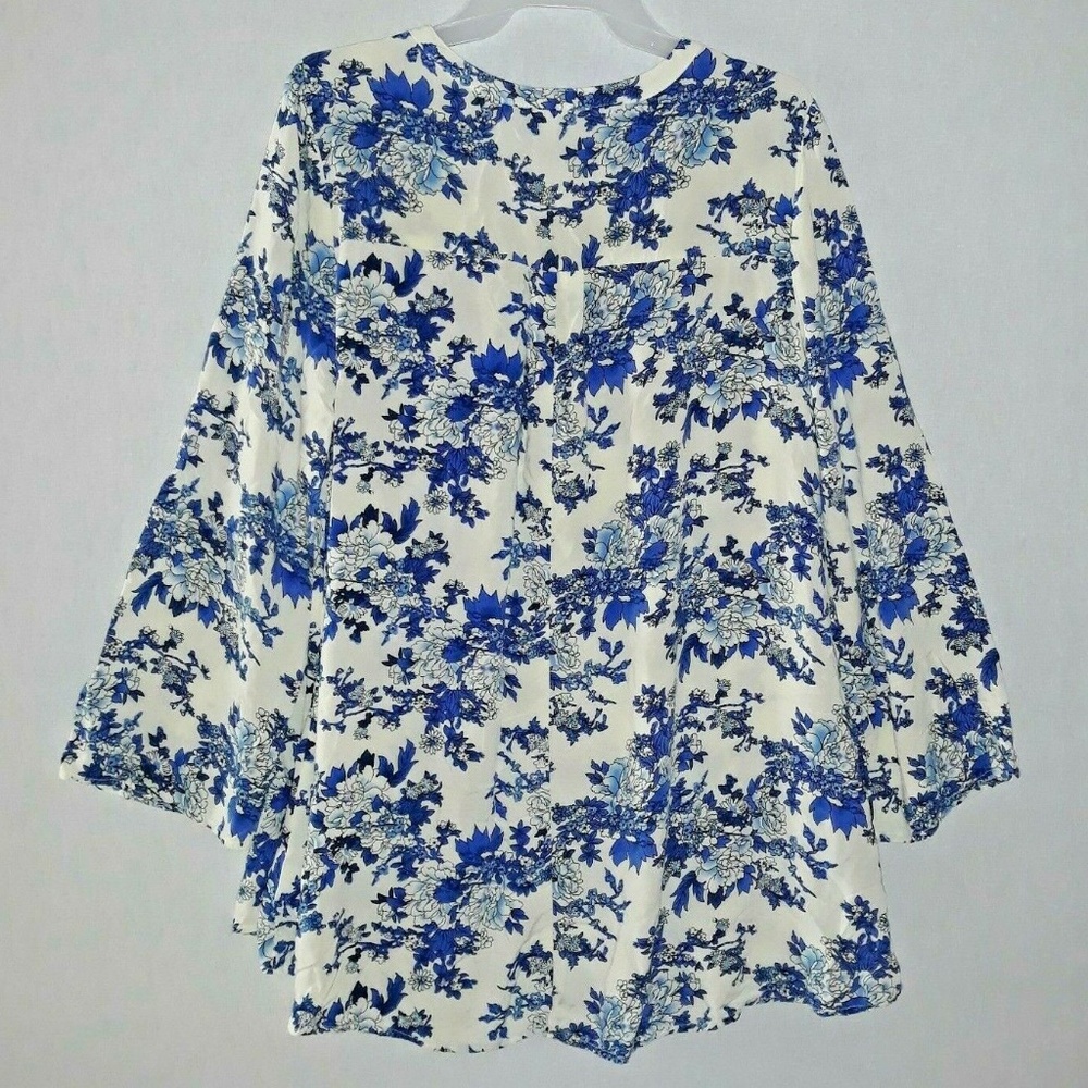 En Creme Floral Tunic Blouse